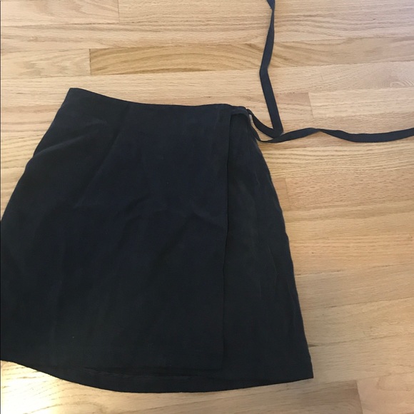 Whimsy & Row Dresses & Skirts - Whimsy & Row Small Tie Skirt